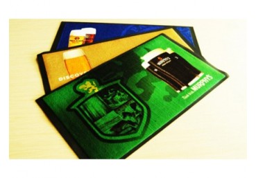 Exciting Usage In The Bar By The Custom Bar Mat Exciting Usage In The Bar By The Custom Bar Mat