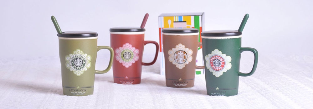 Custom ceramic mug gift sets with lids, spoons, and packaging bo