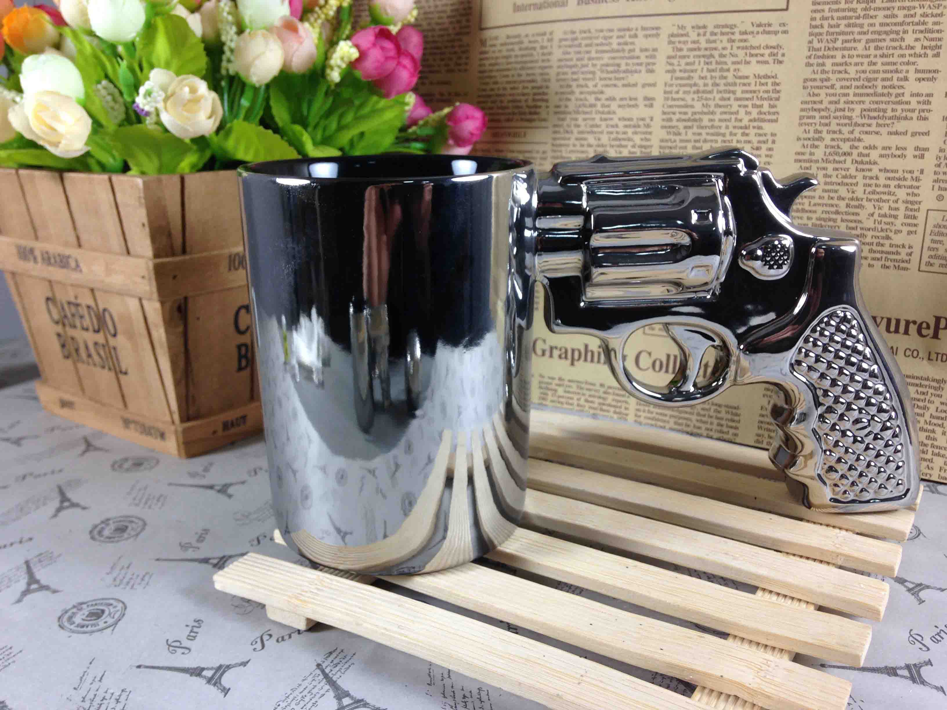 REVOLVER GUN MUG